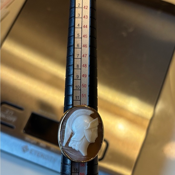 14K Gold Cameo Ring Carved Shell Athena or Roman Soldier size 7.25 - Picture 12 of 16